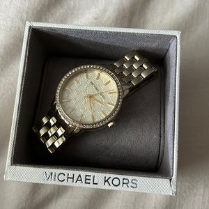 Gold micheal kors watch